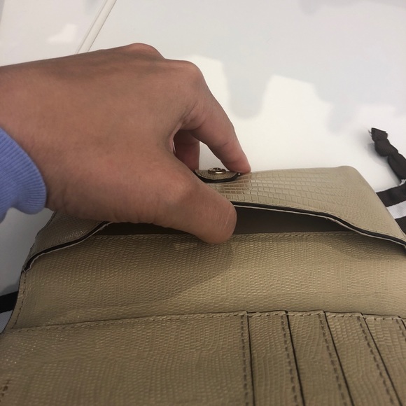 Smartphone Case - Picture 4 of 6